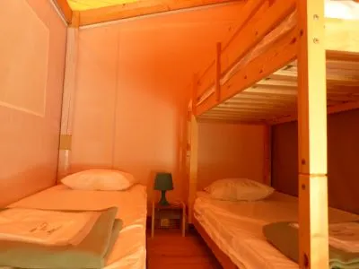 Lodge Standard 19M² 2 Chambres + Terrasse Couverte (Sans Sanitaire)