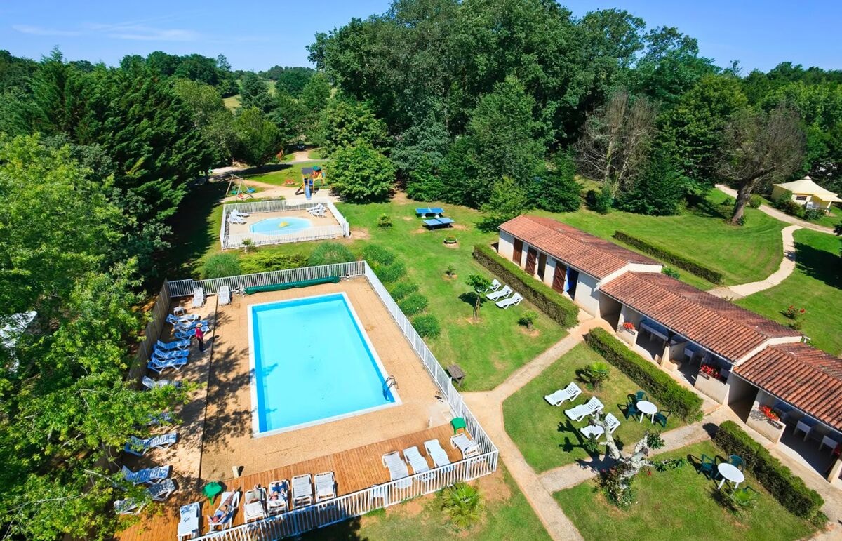 Flower Camping Les Nauves — Foto 1