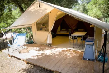 Accommodation - Classic Iv Wood & Canvas Tent - Huttopia Beaulieu sur Dordogne