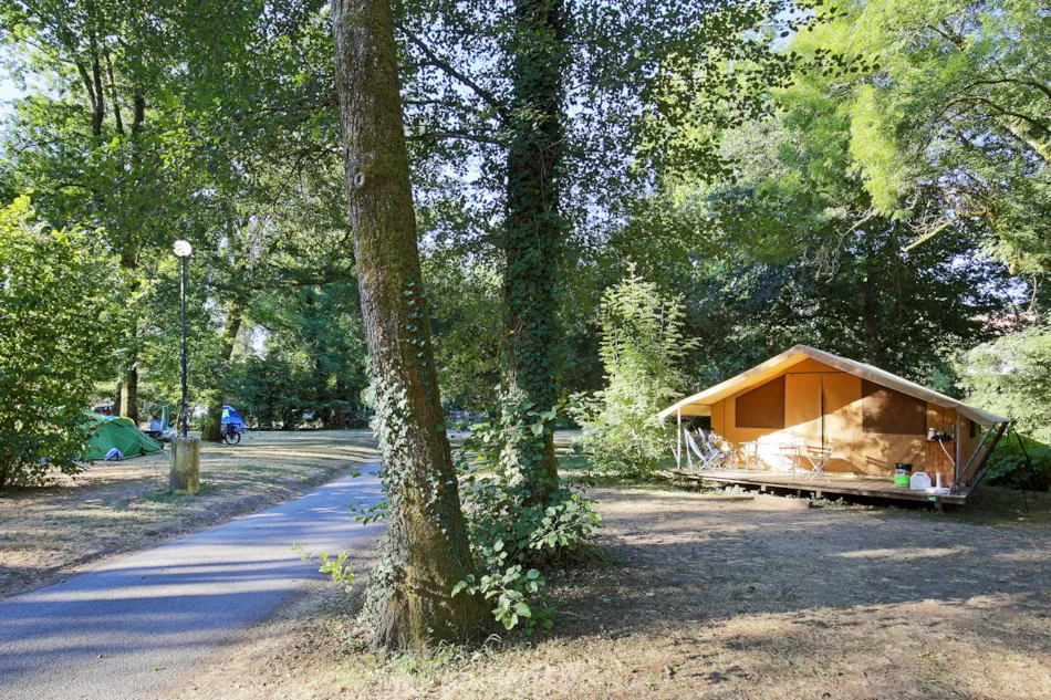 Huttopia Beaulieu sur Dordogne