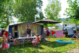Parcela - Parcela Confort 90 - 110M² - Camping Le Castel Rose