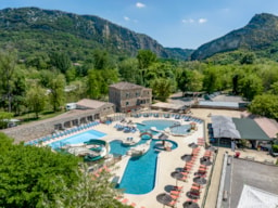 Camping Le Castel Rose - image n°1 - Roulottes