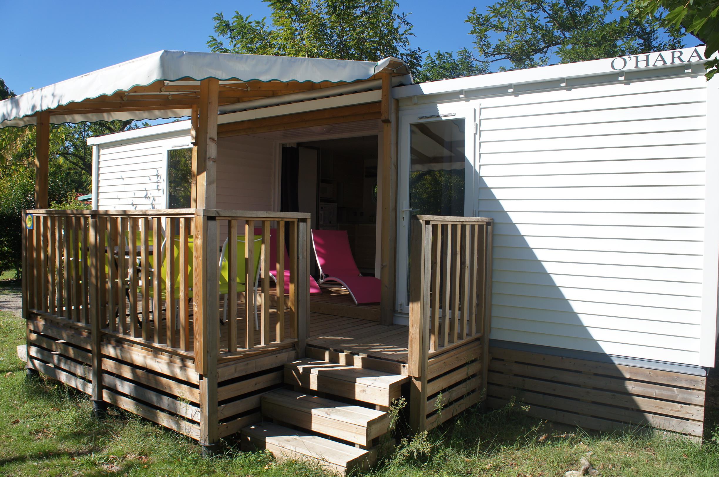 Huuraccommodatie - Stacaravan Premium 32M² 2 Kamers + 2 Badkamers + Bed 160 + 2 Tv + Airconditioning - Flower Camping Le Riviera