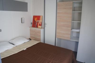 Mobile home Premium 32m² 2 bedrooms + 2 bathrooms + Bed 160 + 2 TV + air-conditioning