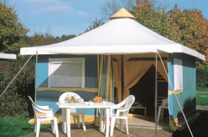 Locatif - Bungalow Toilé Confort 25 m²  2 chambres + terrasse 15m² - Flower Camping Le Riviera