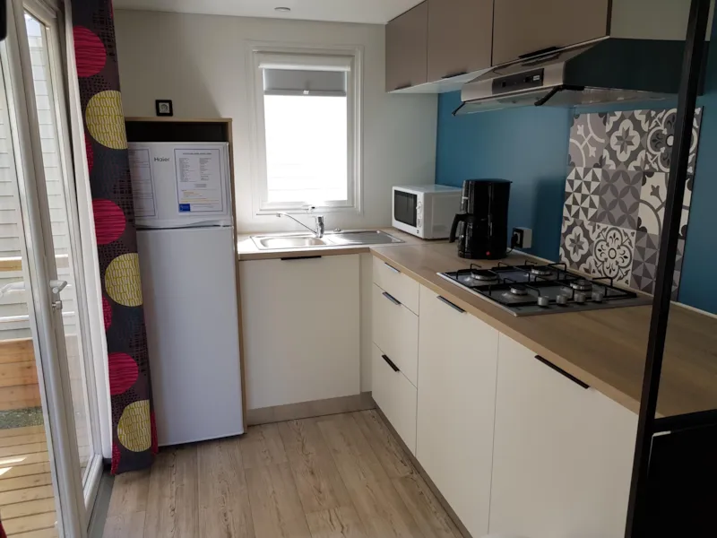 Mobil Home Premium 32 M² 2 Chambres + Terrasse 12M² Semi-Couverte (9M²) + Tv + Climatisation