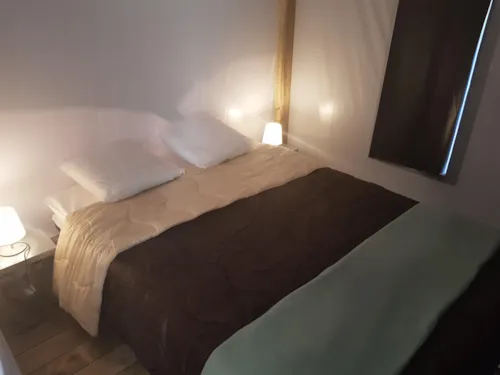 Mietunterkunft - Lodge Confort + 25M² 2 Schlafzimmer - image n°4 - Flower Camping Le Riviera