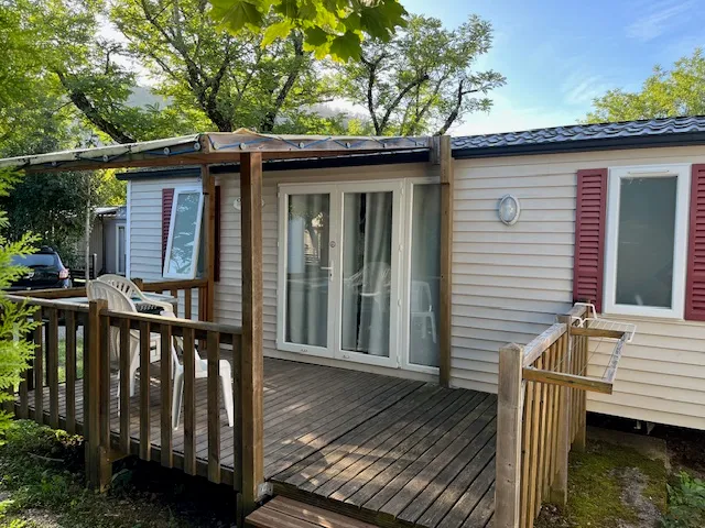 Mobil Home Standard 32 M² 2 Chambres + Terrasse 12M² Semi-Couverte (9M²)