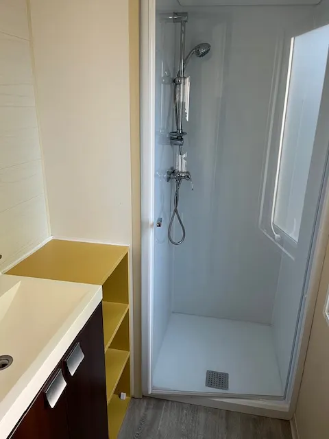 Accommodation - Mobilhome Standard + 32 M² 2 Bedrooms - image n°6 - Flower Camping Le Riviera