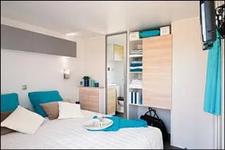 Mobil-Home Premium Patio 30M² (2P-2Ch), Clim, Tv, Lave-Vaisselle, Lit 160, Plancha, Nespresso