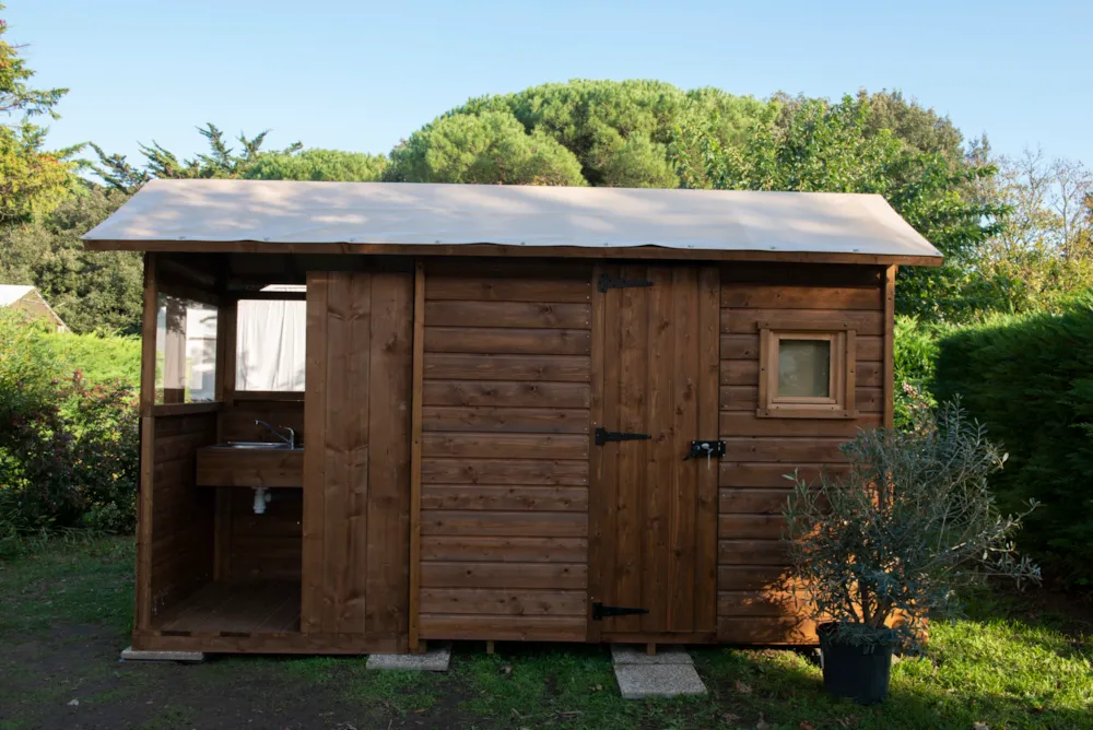 Emplacement - Forfait Premium Freecamp (Emplacement Wc Et Douche Privatifs) - Flower Camping Saint Amand