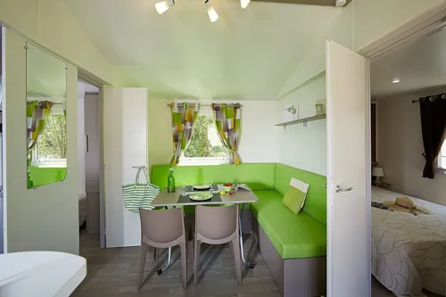 Mietunterkunft - Mobilheim Confort 27M² (4P-2 Zimmer), Klima, Tv - image n°3 - Flower Camping Saint Amand