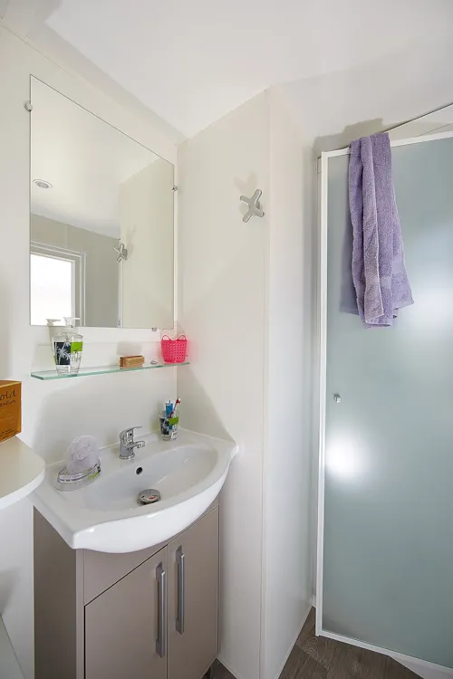 Mietunterkunft - Mobilheim Confort 27M² (4P-2 Zimmer), Klima, Tv - image n°8 - Flower Camping Saint Amand
