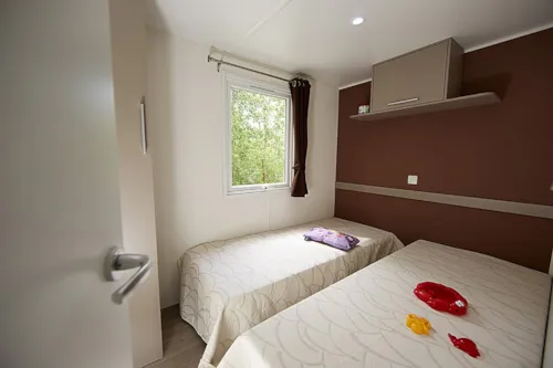 Accommodation - Mobile-Home Confort 32 M² (6P-3 Bedrooms), Airco, Tv - image n°8 - Flower Camping Saint Amand