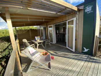 Mietunterkunft - Homeflower Premium 29M² (4P-2Z), Klima, Tv, Geschirrspüler, Bett 160, Plancha, Nespressoterrasse Xxl - Flower Camping Saint Amand