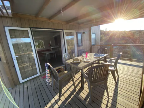 Accommodation - Homeflower Premium 33 M² (6P-3Bedr.),Airco, Tv, Dishwasher, Bed 160, Plancha, Nespresso, Terrace Xxl - image n°2 - Flower Camping Saint Amand