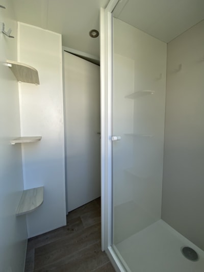Mobile-home Premium 33 m² (4p-2 bedrooms), Airco, TV, diswasher, bed 160, plancha, Nespresso