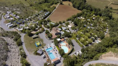 Flower Camping Saint Amand - Auvergne-Rhône-Alpes