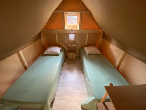 Mietunterkunft - Cyclolodge (2P-1Ch), Ohne Sanitäranlagen, Ohne Küche - image n°2 - Flower Camping Saint Amand
