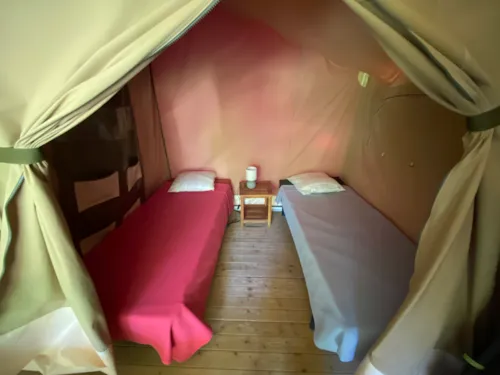 Accommodation - Lodge Victoria Confort 30M² (4P-2Ch), Without Sanitary Facilities - image n°5 - Flower Camping Saint Amand