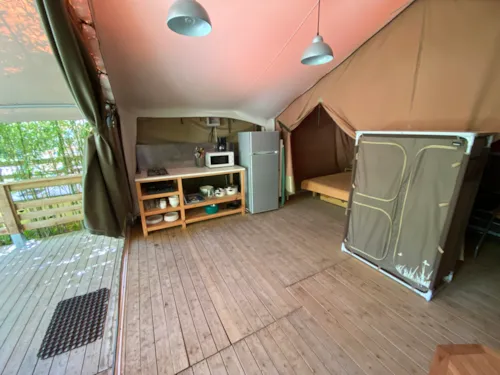 Accommodation - Freeflower Confort 40M² (5P-2Ch), Without Sanitary Facilities - image n°2 - Flower Camping Saint Amand