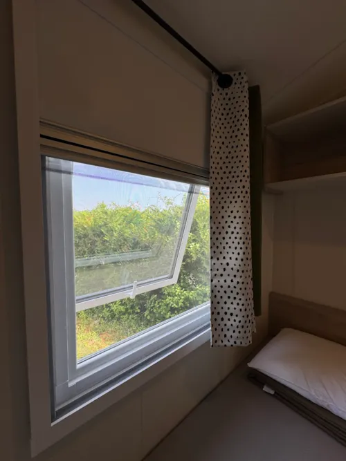 Accommodation - Mobil-Home Premium Tribu 40M² (8P-4 Bedrooms), Airco, Tv, Dishwasher, Plancha, Nespresso - image n°6 - Flower Camping Saint Amand