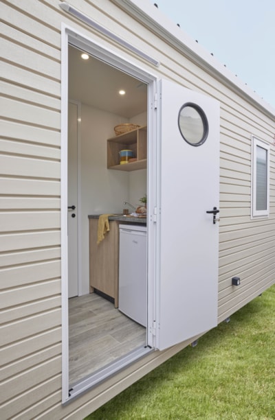 Freecamp Premium Package (pitch, private toilet and shower)