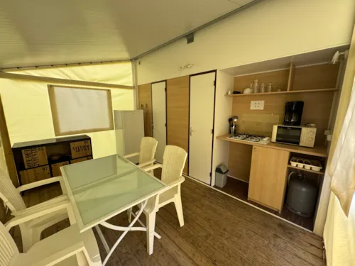 Accommodation - Tithome Confort 21M² (4P-2Ch), Without Sanitary Facilities - image n°3 - Flower Camping Saint Amand