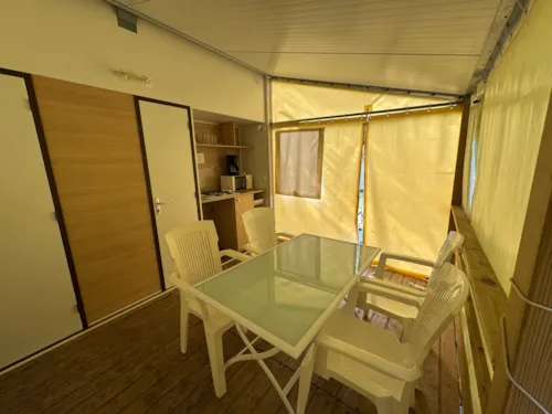 Accommodation - Tithome Confort 21M² (4P-2Ch), Without Sanitary Facilities - image n°2 - Flower Camping Saint Amand