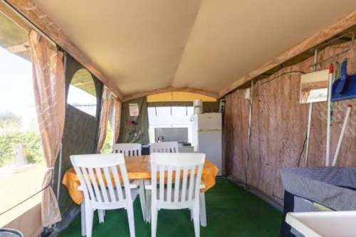 Mietunterkunft - Eco Tent (4P-2 Schlafzimmer) - image n°2 - Flower Camping Saint Amand