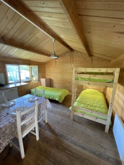 Huuraccommodatie(s) - Chalet 15㎡ - Geen Slaapkamers - Zonder Sanitair - Camping le Chanet