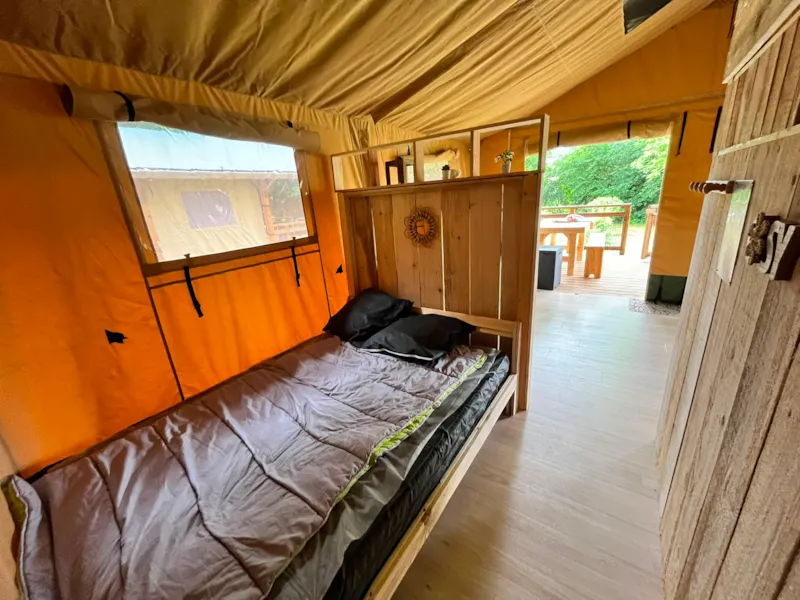 Grande Tente Lodge Glamping 42 M2 6 Personnes