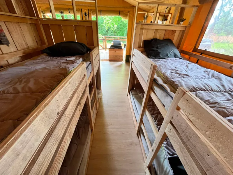 Grande Tente Lodge Glamping 42 M2 6 Personnes