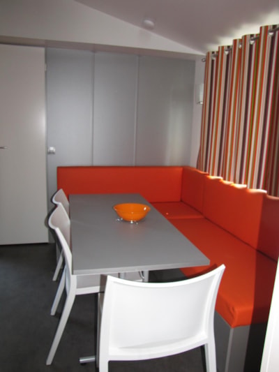 Mobilhome 31m² (3 bedrooms) + Covered terrace