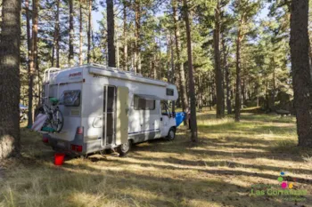 Stellplatz - Naturgrundstück Für Wohnmobile - Camping Sierra de Albarracín "Las Corralizas 1.727m"