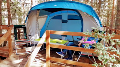 Accommodation in an already assembled camping tent — 3