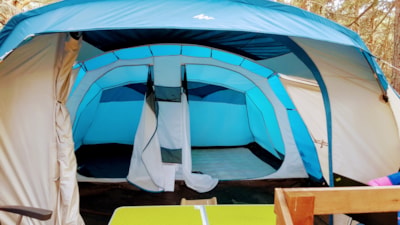 Accommodation in an already assembled camping tent — 4
