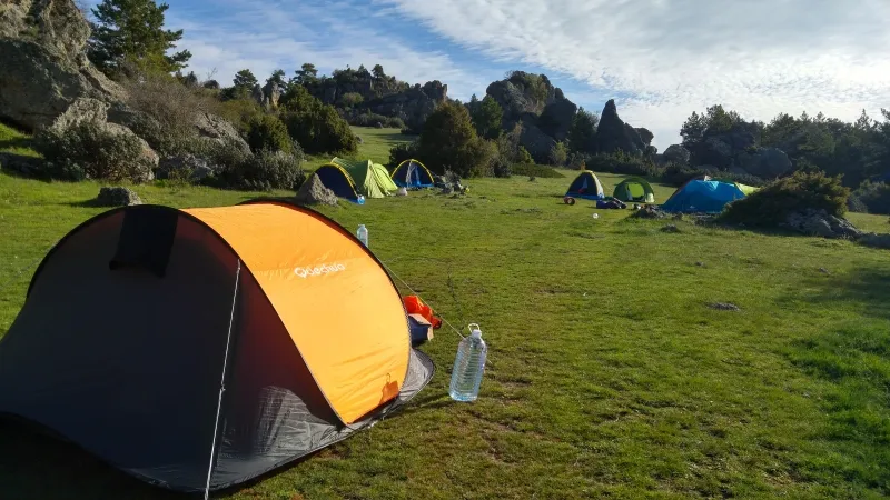 Kampeerplaats(en) - Kampeerplaats - Camping Sierra de Albarracín "Las Corralizas 1.727m"