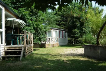 Mietunterkunft - Mobilheim Standard 29M² 2 Zimmer + Terrasse 12M² + Tv + Klimaanlage - Flower Camping Le Jardin de Sully