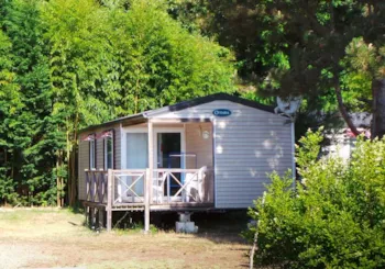 Mietunterkunft - Mobilheim Familie Standard 34M² 3 Zimmer + Terrasse + Tv + Klimaanlage + Baby-Paket - Flower Camping Le Jardin de Sully