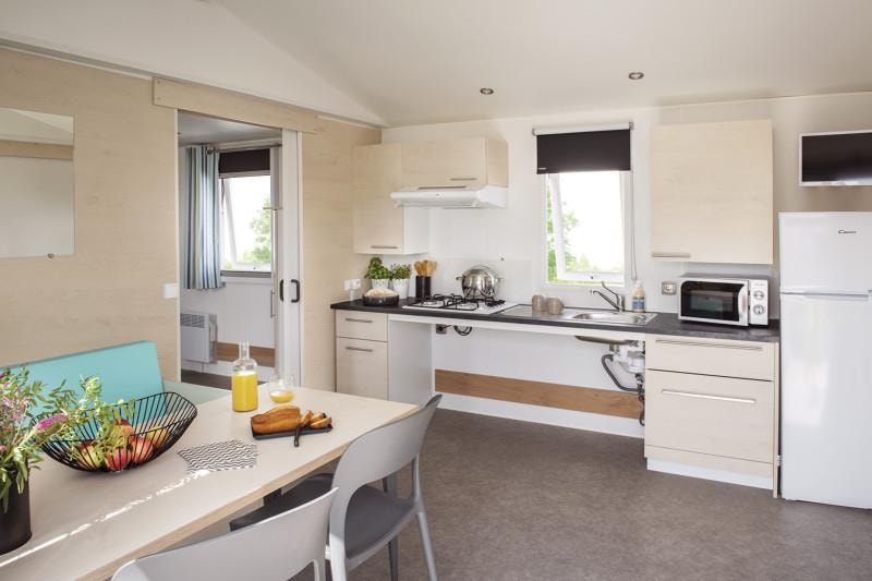 Mobilheim PMR Confort 31m² 2 zimmer - behindertengerecht + Halbüberdachte Terrasse