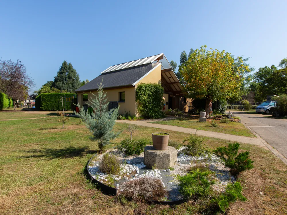 Flower Camping Le Jardin de Sully