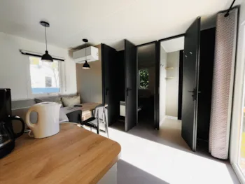 Mietunterkunft - New - Mobilheim Standard Plus 26M² 2 Schlafzimmer  + Terrasse + Tv + Klimaanlage - Flower Camping Le Jardin de Sully
