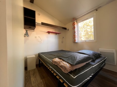 Mobile home Confort 21m² 1 room + sheltered terrace 12m² + TV + air-conditioning