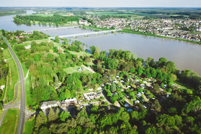 Emplacement En Camping - Special Loire A Velo - Interdit Aux Voitures