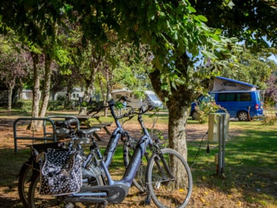 Camping pitch - BICYCLE / BOAT - without car