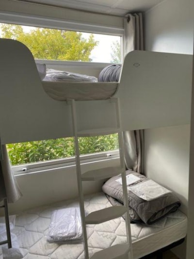 R- Mediterranean 3-bedroom air-conditioned mobile home 1/6 pers.