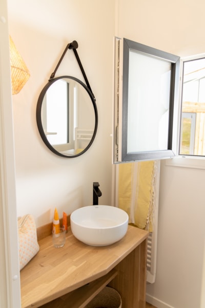 C- Premium air-conditioned villa with SPA