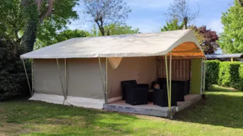 Mietunterkunft - Zelt Canada 20 M² - 2 Zimmer / Überdachte Terrasse - Ohne Sanitärausstattung - Sites et Paysages Touristique De Gien