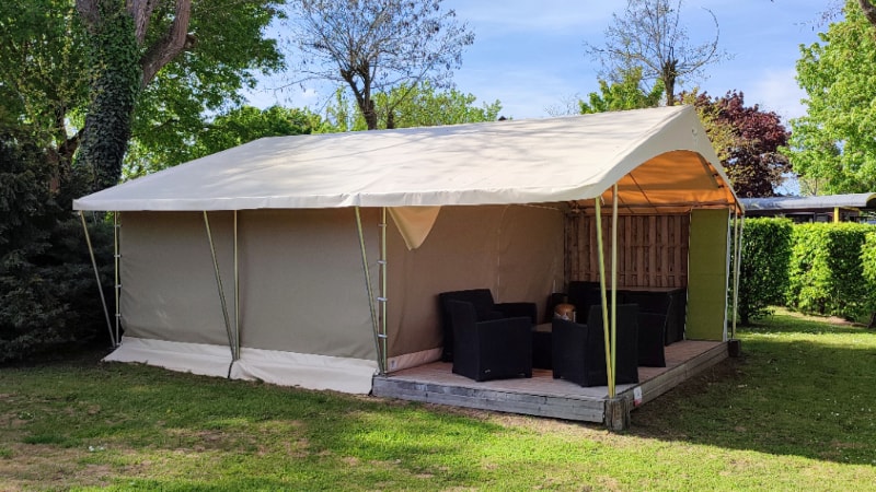 Tent CANADA 20 m² - 2 (slaap)kamers / overdekt terras - zonder sanitairgebouw